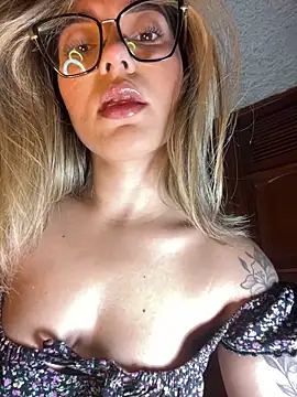 Xxx Amy online show from December 4, 5:28 am