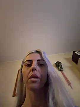 feliciafelon online show from April 17, 11:52 pm