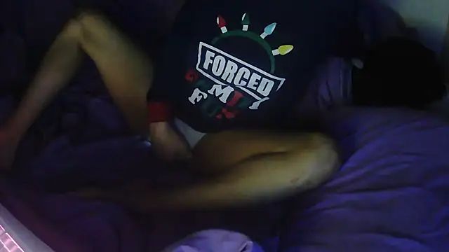 Snapshot of rosiefawnxo chatting on November 16, 7:03 am rosiefawnxo online show from November 16, 7:03 am