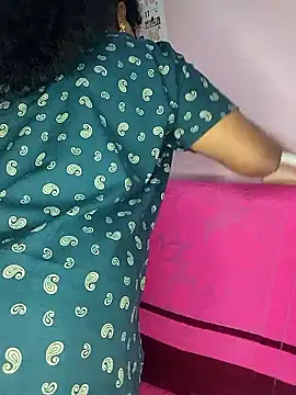 Snapshot of Tamil_devagi chatting on January 11, 8:30 am Tamil devagi online show from January 11, 8:30 am