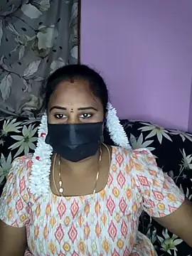 Snapshot of Tamil_devagi chatting on February 20, 5:04 am Tamil devagi online show from February 20, 5:04 am