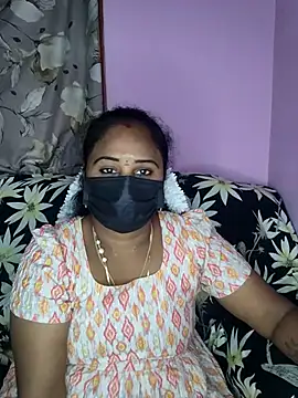 Snapshot of Tamil_devagi chatting on February 20, 6:26 am Tamil devagi online show from February 20, 6:26 am