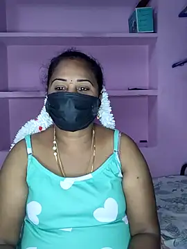 Snapshot of Tamil_devagi chatting on February 25, 7:01 pm Tamil devagi online show from February 25, 7:01 pm