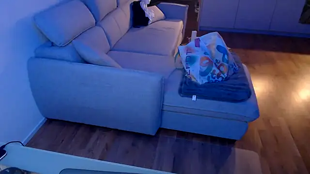 Snapshot of Buidapest chatting on February 2, 4:00 am Buidapest online show from February 2, 4:00 am