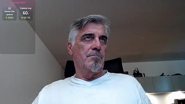 Buidapest online show from March 21, 9:25 am