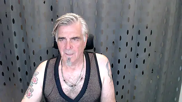 Buidapest online show from July 13, 10:56 pm