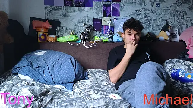 Snapshot of jordanjock chatting on April 14, 9:26 am jordanjock online show from April 14, 9:26 am