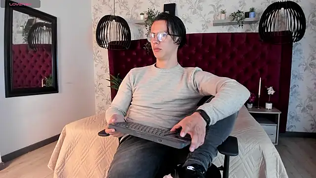 Brandon starkk online show from March 15, 11:49 am