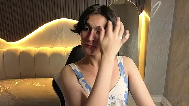 zoe tp online show from December 5, 12:47 pm