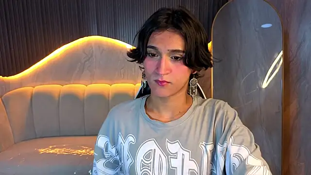 zoe tp online show from December 16, 7:52 pm