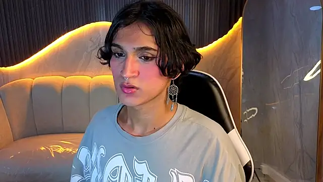 zoe tp online show from December 21, 1:02 am