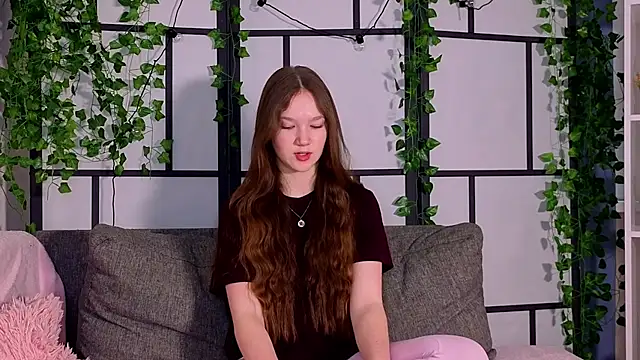 MelvinaEbner online show from February 22, 7:08 am