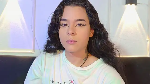 Angel-umbra online show from April 2, 8:50 pm