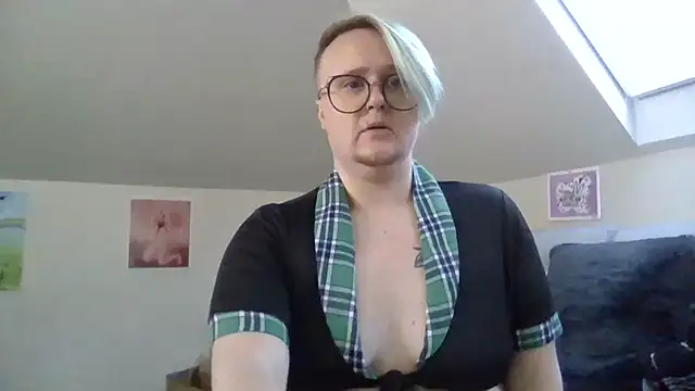 queerlyjaz online show from December 20, 9:44 pm