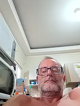 Snapshot of nard53 chatting on February 1, 1:09 pm nard53 online show from February 1, 1:09 pm