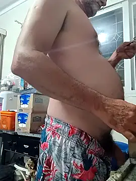 Snapshot of nard53 chatting on February 3, 8:19 am nard53 online show from February 3, 8:19 am