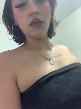 LilithMonette online show from May 6, 1:57 am