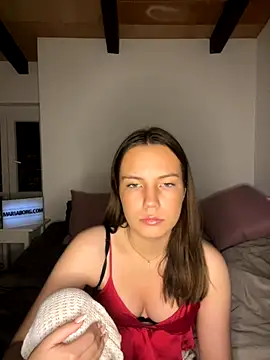 Sandrasnoww online show from December 4, 8:17 pm