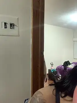 Dannii- online show from April 15, 2:40 am