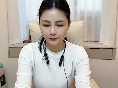 forzen-baby online show from November 28, 6:05 am