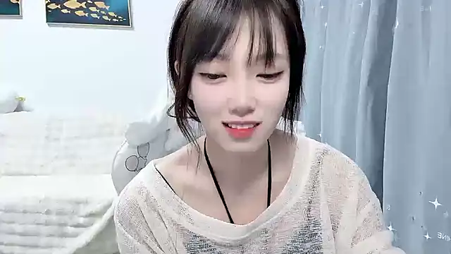 Snapshot of yuyayayu chatting on February 4, 2:34 pm yuyayayu online show from February 4, 2:34 pm