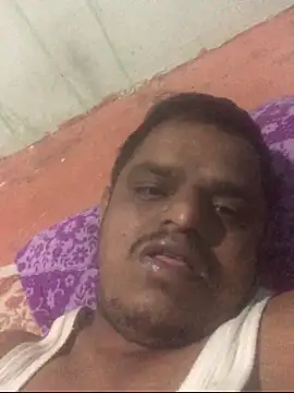 Snapshot of sexguruxxx chatting on November 18, 12:16 am sexguruxxx online show from November 18, 12:16 am