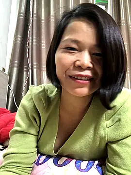 Snapshot of Yes-Baby-A chatting on November 18, 1:44 am Yes-Baby-A online show from November 18, 1:44 am