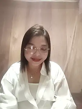 Snapshot of Cover-baa chatting on January 17, 5:12 am Cover-baa online show from January 17, 5:12 am