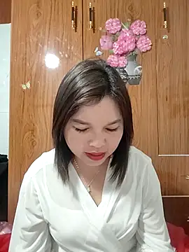 Snapshot of Cover-baa chatting on February 7, 9:18 pm Cover-baa online show from February 7, 9:18 pm