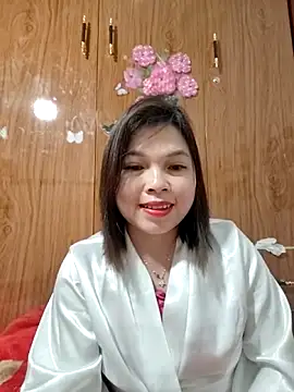 Snapshot of Cover-baa chatting on February 10, 10:36 pm Cover-baa online show from February 10, 10:36 pm