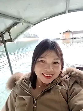 Snapshot of Cover-baa chatting on February 17, 3:36 am Cover-baa online show from February 17, 3:36 am