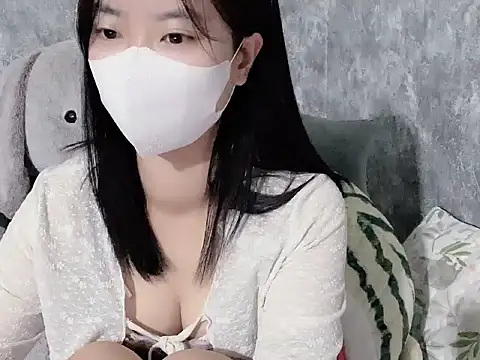 Snapshot of Hellen2999 chatting on November 27, 1:29 am Hellen2999 online show from November 27, 1:29 am