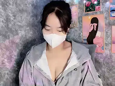 Snapshot of Hellen2999 chatting on December 5, 1:58 am Hellen2999 online show from December 5, 1:58 am