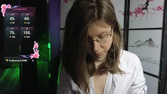 scarlettsrose online show from March 31, 1:00 pm