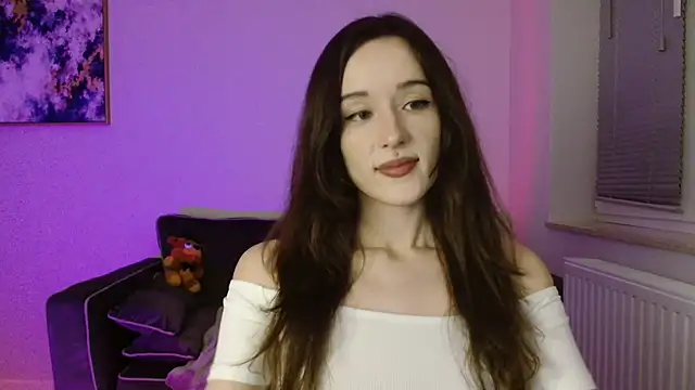 Snapshot of Tinybutt5368 chatting on December 2, 8:26 pm Tinybutt5368 online show from December 2, 8:26 pm