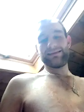 Snapshot of Kaletyslask chatting on November 17, 1:39 pm Kaletyslask online show from November 17, 1:39 pm