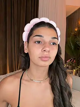 LuvCaprice online show from July 25, 5:21 pm