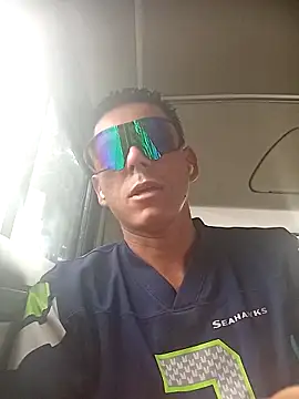 juunioreest online show from December 3, 5:55 pm