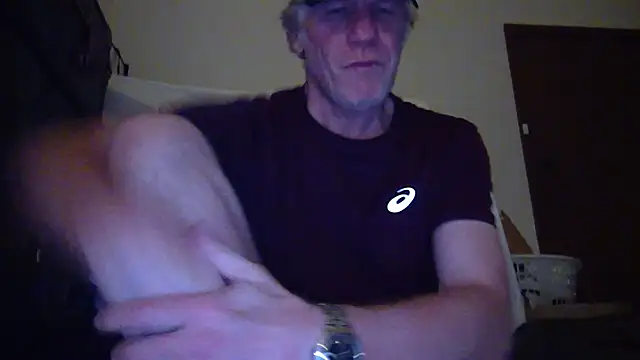 Snapshot of Hardwarelane67 chatting on November 21, 1:43 pm Hardwarelane67 online show from November 21, 1:43 pm