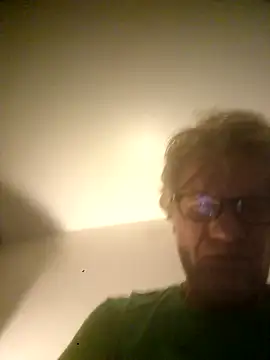 Snapshot of Hardwarelane67 chatting on May 1, 2:54 pm Hardwarelane67 online show from May 1, 2:54 pm