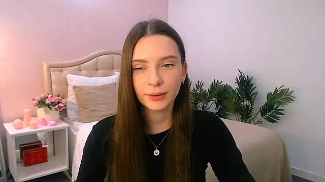 charming berry online show from November 18, 10:09 am