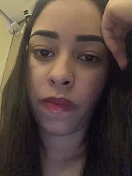 Amandinhaa19 online show from February 5, 3:00 am