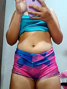 Snapshot of moreninhazinha chatting on February 18, 1:12 am moreninhazinha online show from February 18, 1:12 am