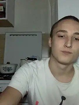 Snapshot of mishatop178 chatting on November 20, 5:34 pm mishatop178 online show from November 20, 5:34 pm