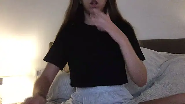 Snapshot of Martimartinaxx chatting on June 29, 7:58 pm Martimartinaxx online show from June 29, 7:58 pm