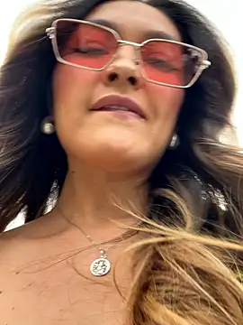 Snapshot of GeorginaBlack chatting on December 16, 5:07 pm GeorginaBlack online show from December 16, 5:07 pm