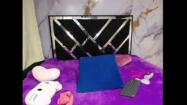 AmbarSxxx online show from April 16, 8:15 am