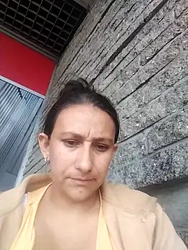 Mikela 19 online show from December 21, 7:10 pm