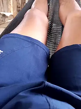 Snapshot of OscarENR chatting on December 20, 3:19 pm OscarENR online show from December 20, 3:19 pm