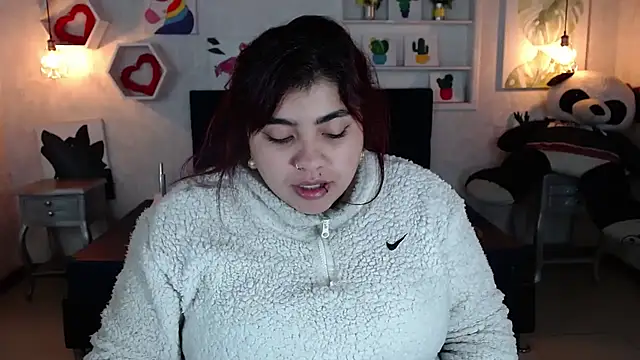 danna garza online show from February 19, 4:25 pm